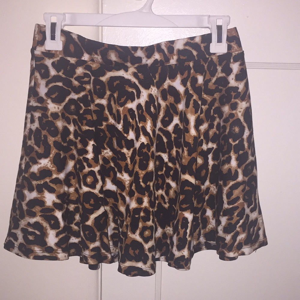 Forever 21 cheetah print skater skirt
